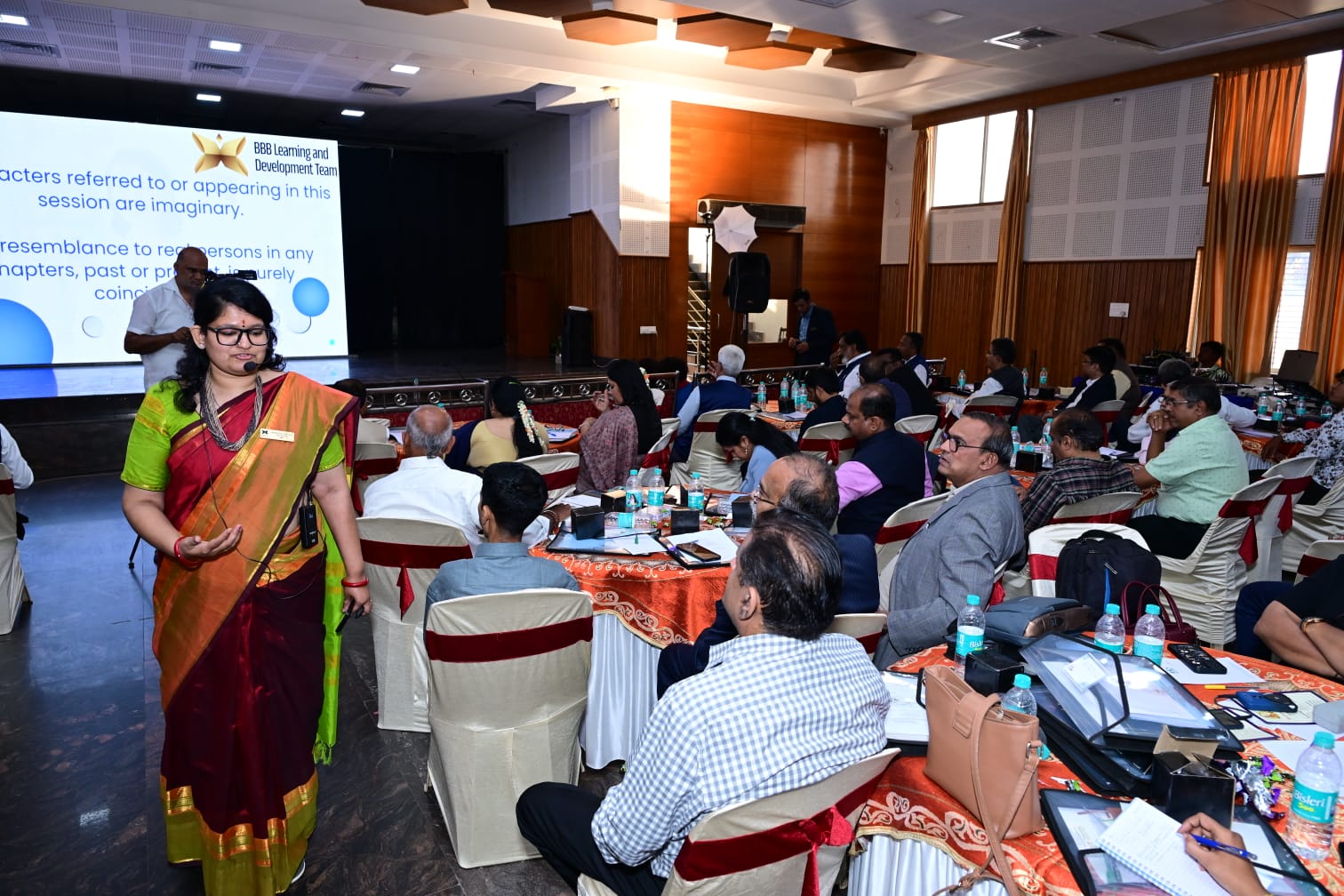 Janani Ramakrishnan engaging professionals during a communication workshop